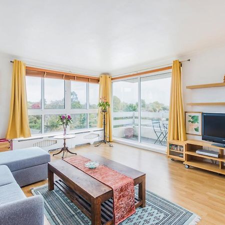 Bright 1Bed Putney Apt With Leafy Views Apartment London Exterior photo